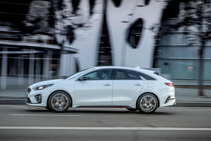  Kia ProCeed GT 2019 года  (WW) (фото 34 из 46)